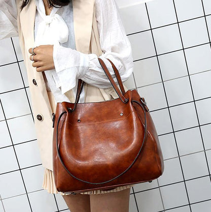 Claudia | Elegante conjunto de piel