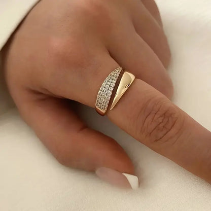 Eloise: un anillo de brillo atemporal