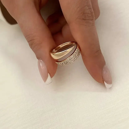 Eloise: un anillo de brillo atemporal