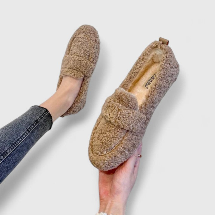 Zapatillas de Casa Elegantes y Cálidas