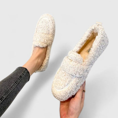 Zapatillas de Casa Elegantes y Cálidas
