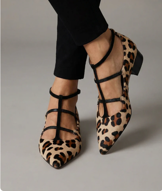 Brisa | Zapatos de tacón con correa de leopardo