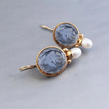 Pendientes clásicos de perlas