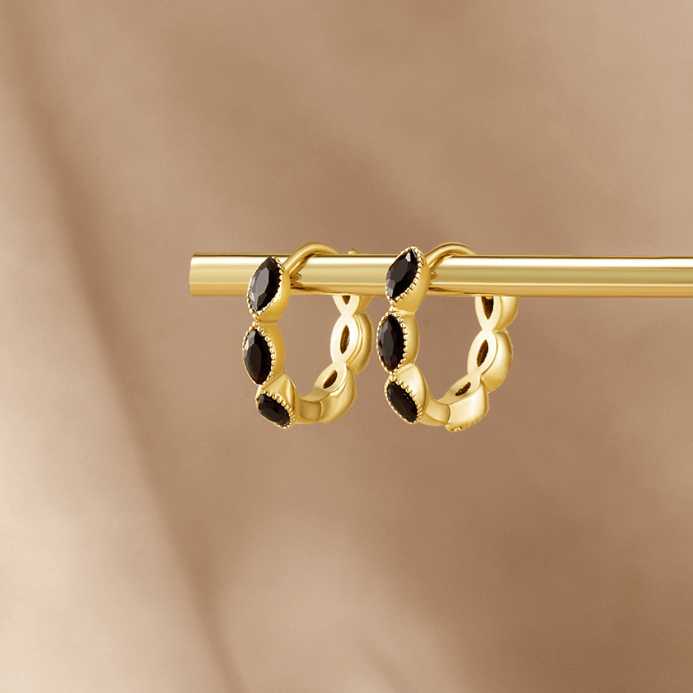 Mini pendientes de aro de ónix