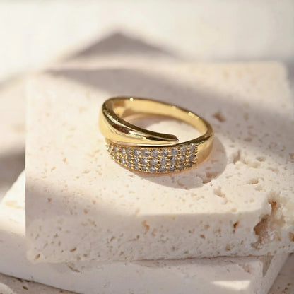 Eloise: un anillo de brillo atemporal