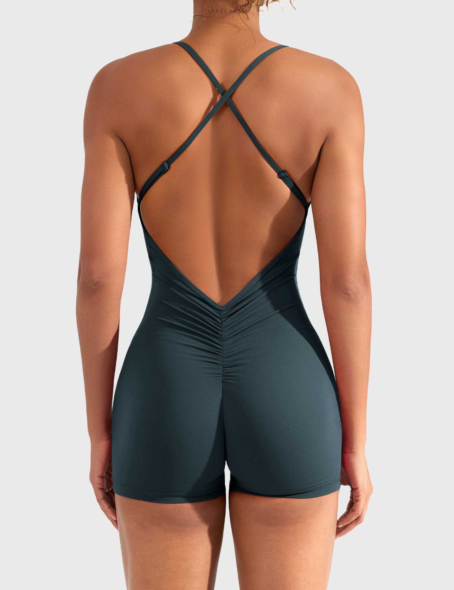 Victoria Fitness | Mono con espalda en V