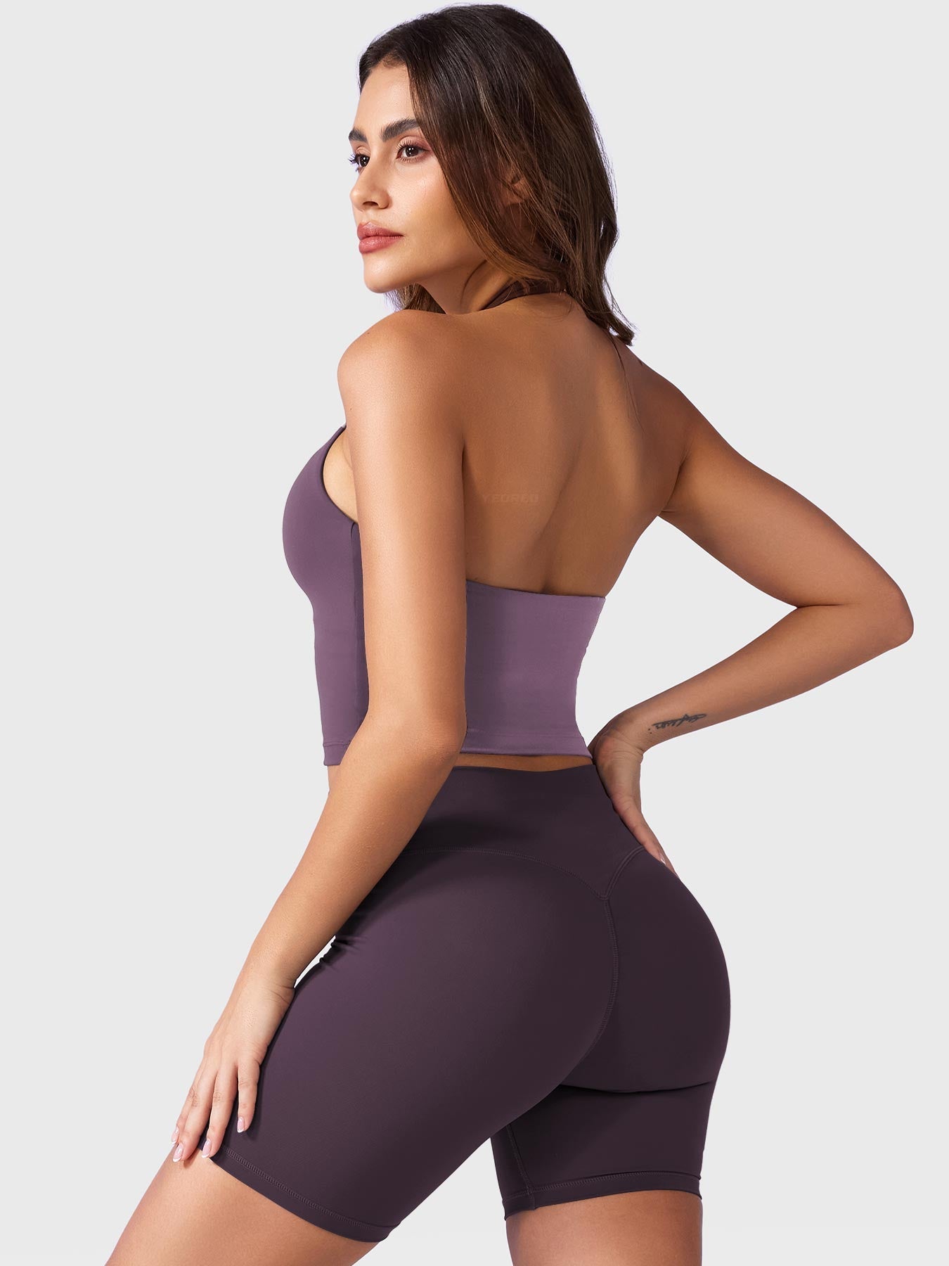 Victoria Fitness | Camiseta deportiva con cuello
