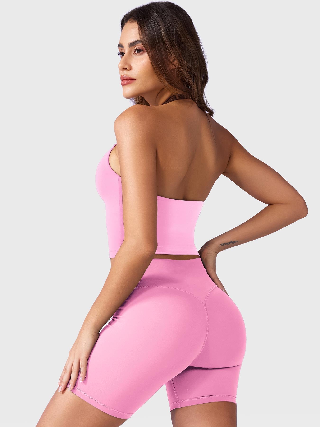 Victoria Fitness | Camiseta deportiva con cuello