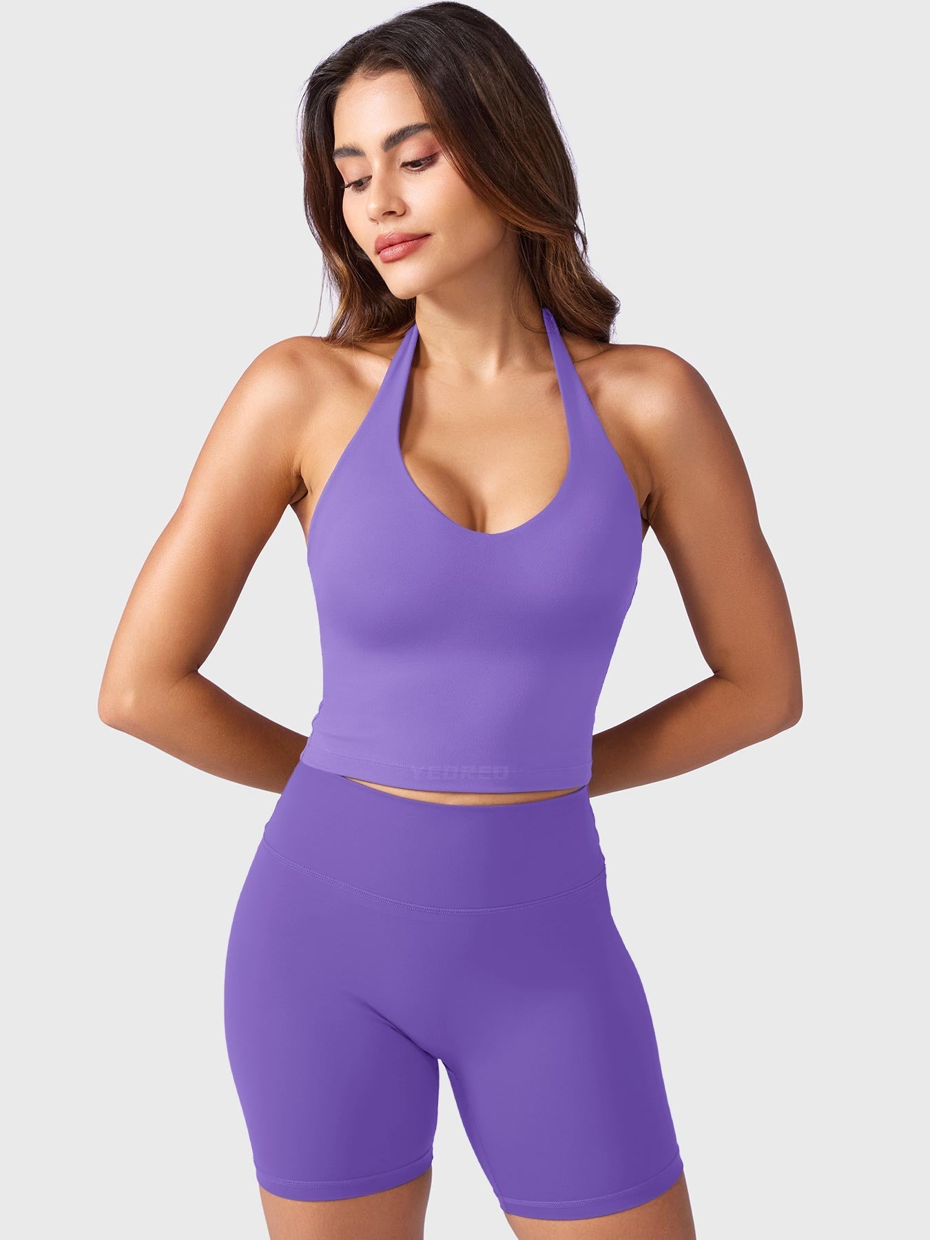 Victoria Fitness | Camiseta deportiva con cuello