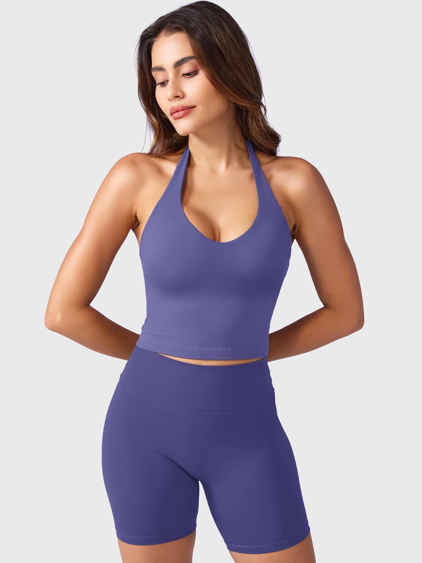 Victoria Fitness | Camiseta deportiva con cuello