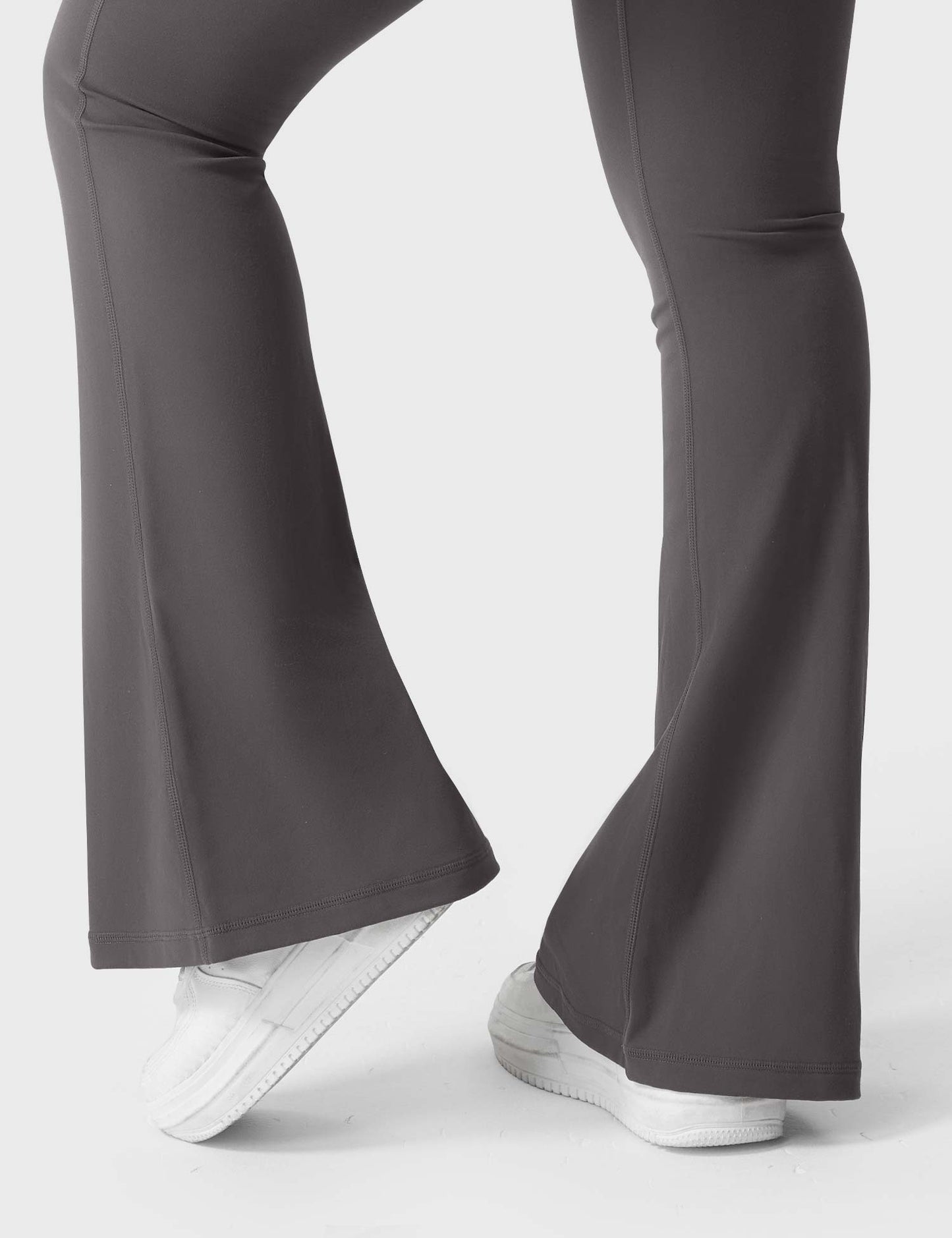 Victoria Fitness | Leggings acampanados con bolsillos