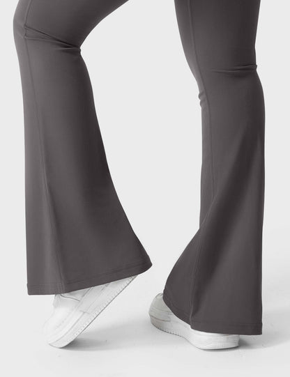 Victoria Fitness | Leggings acampanados con bolsillos