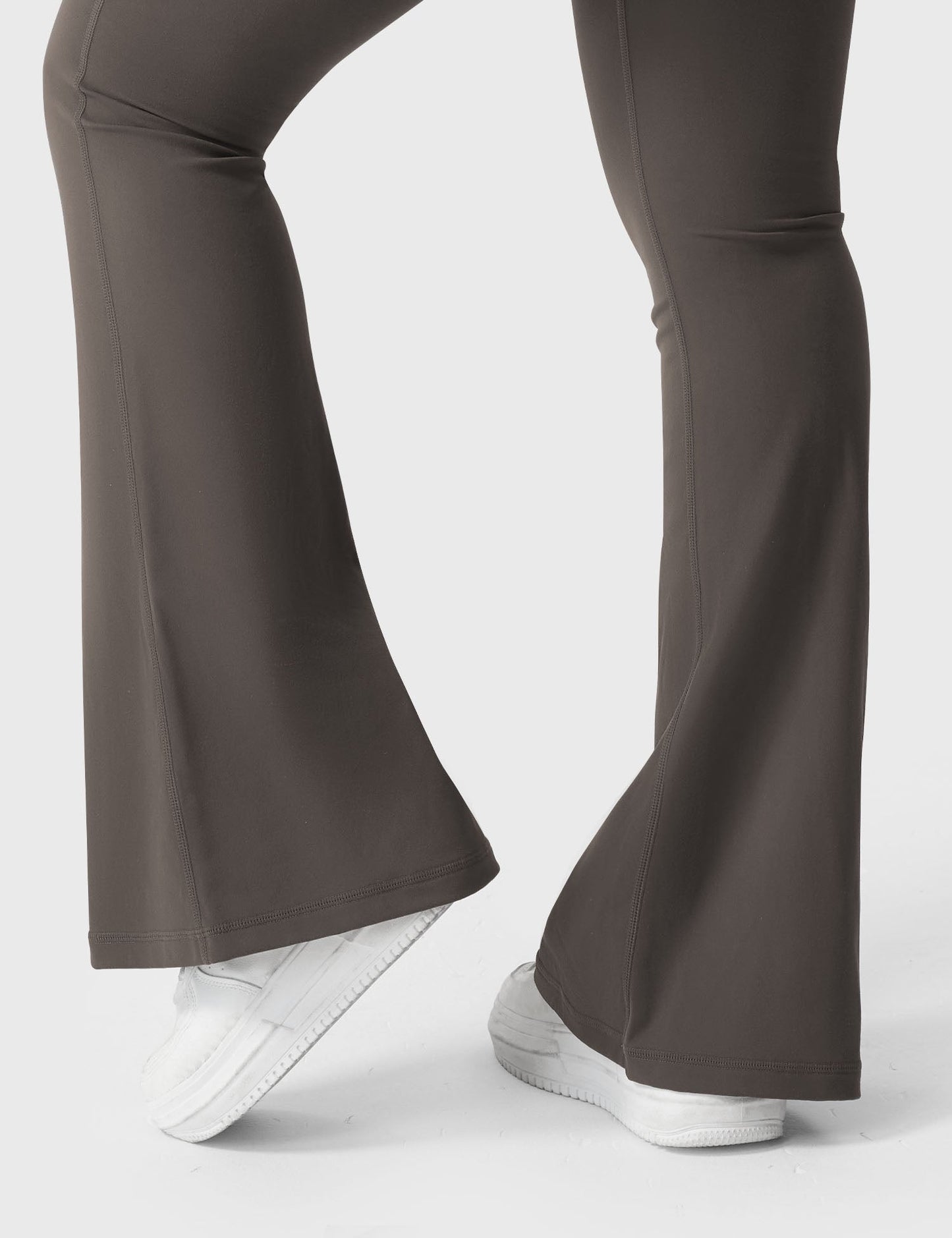 Victoria Fitness | Leggings acampanados con bolsillos